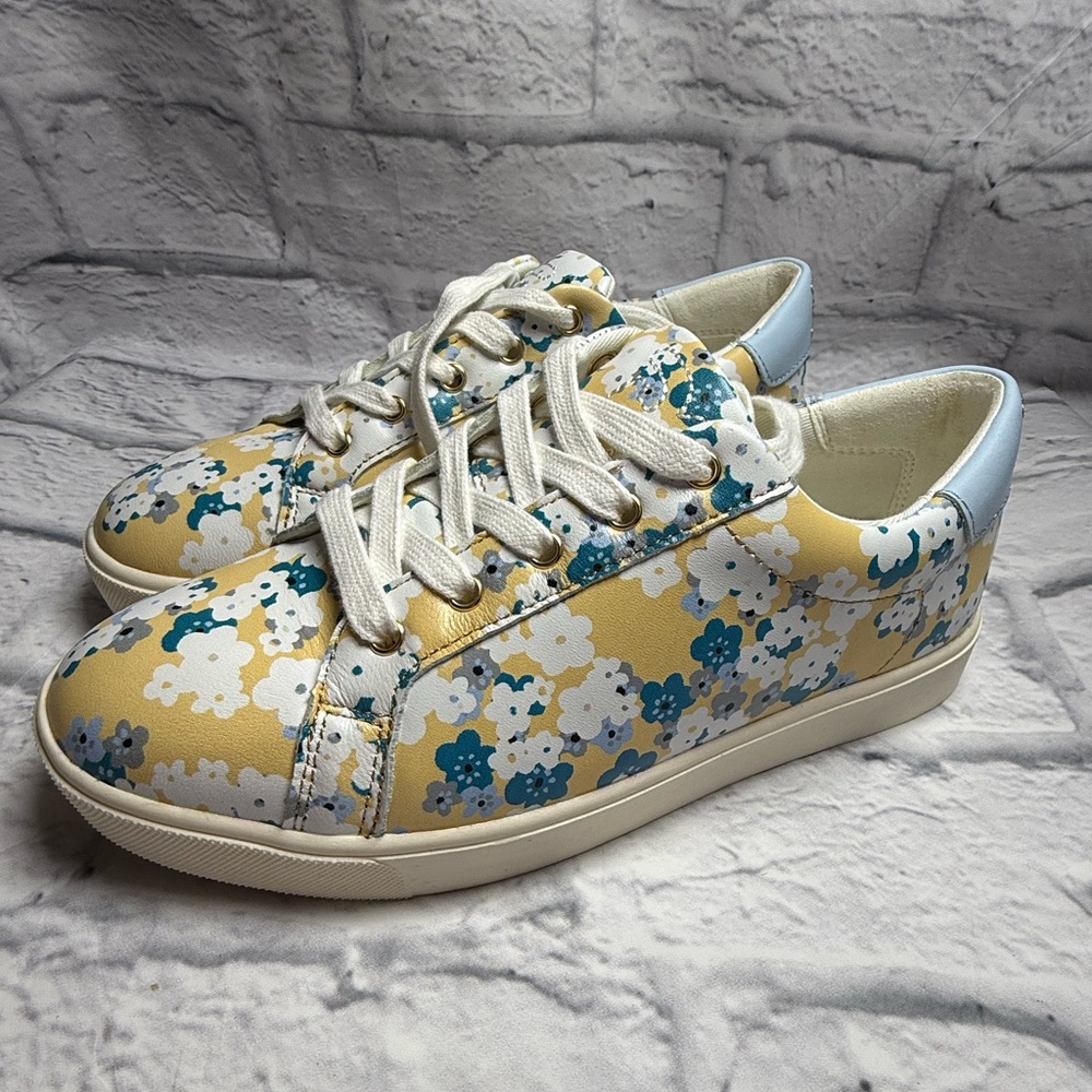 Sam Edelman Girls Ivory Flower Sneakers